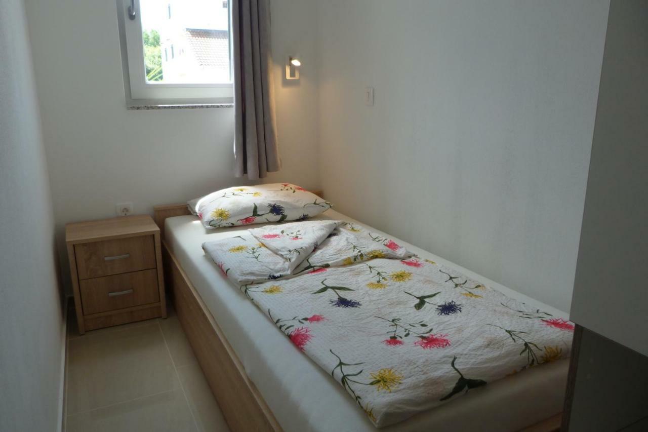 Apartment Monja & Dadi *