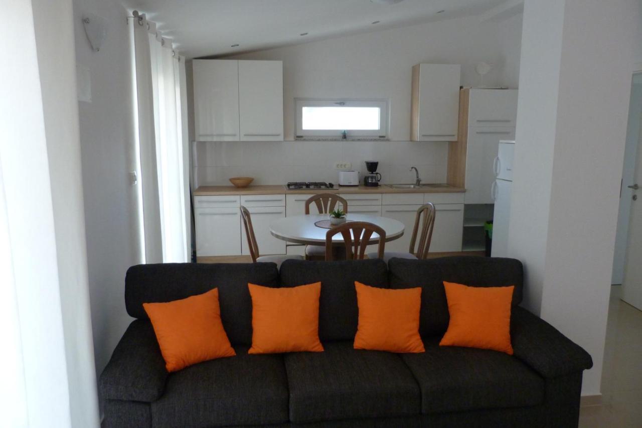 Appartement Monja & Dadi, Malinska, *